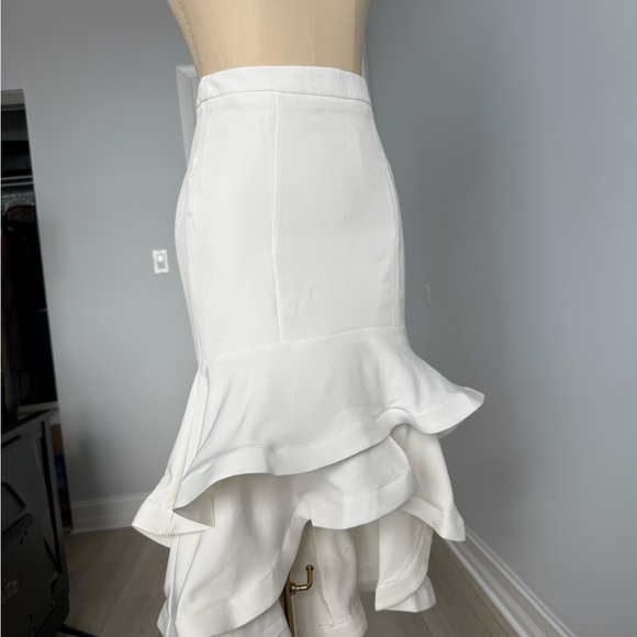 Ina Asymmetrical White Ruffle Skirt - Picture 5 of 6